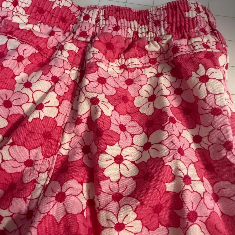 Vintage Y2K Oshkosh Bgosh Pink Floral Print Capri Pants bottoms 2T Summer denim